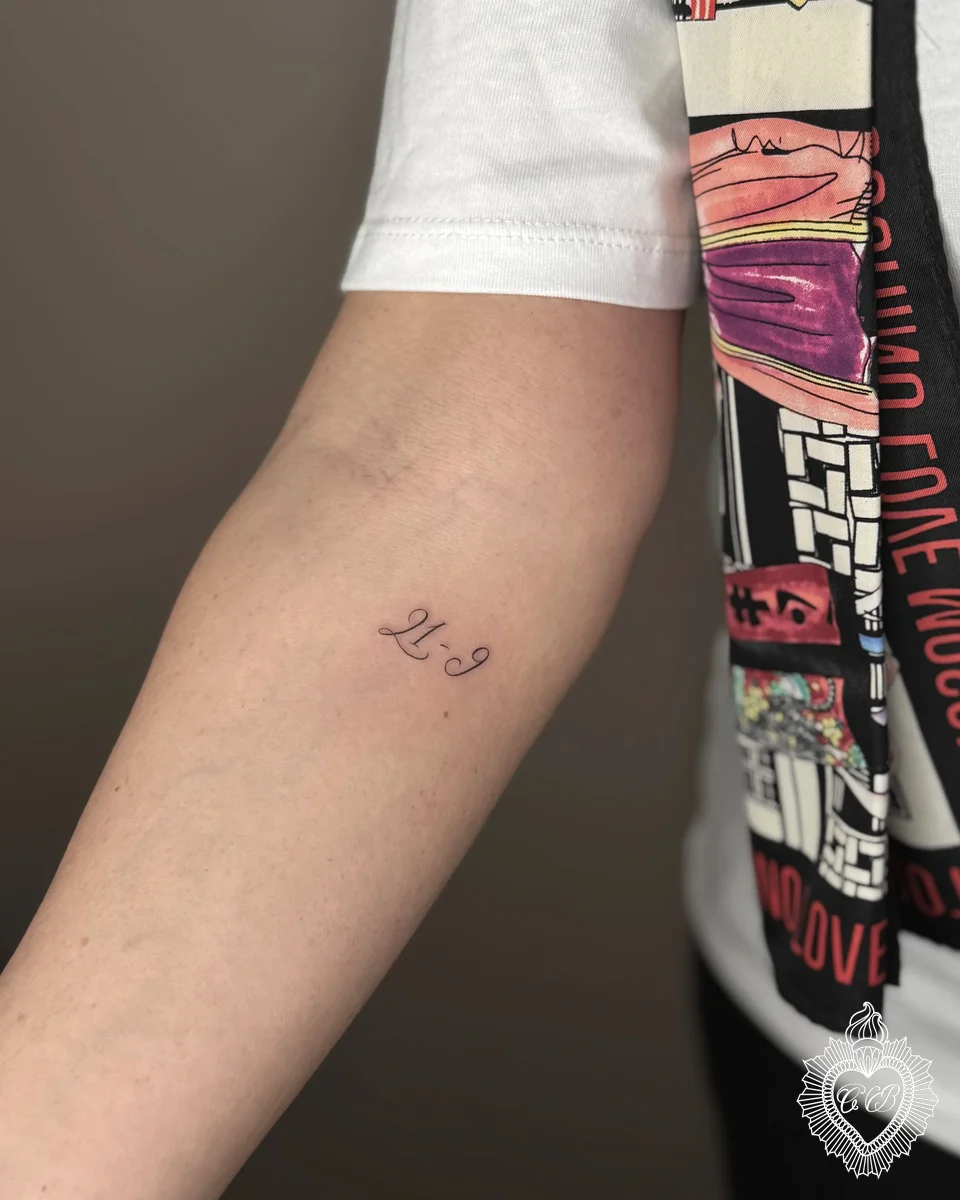 Tatuaggio Fine Line 15 di Chantal Bortolussi