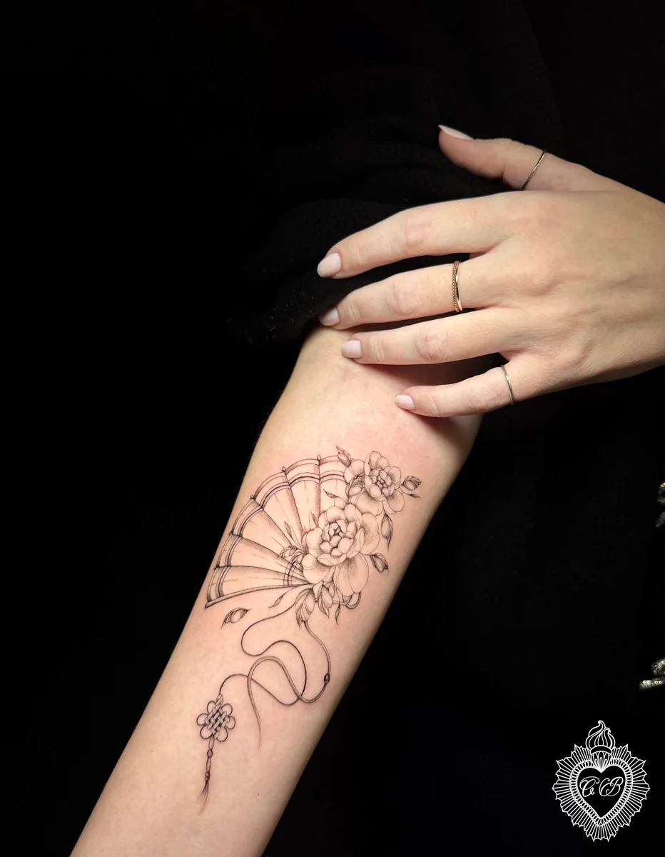 Tatuaggio Fine Line 61 di Chantal Bortolussi