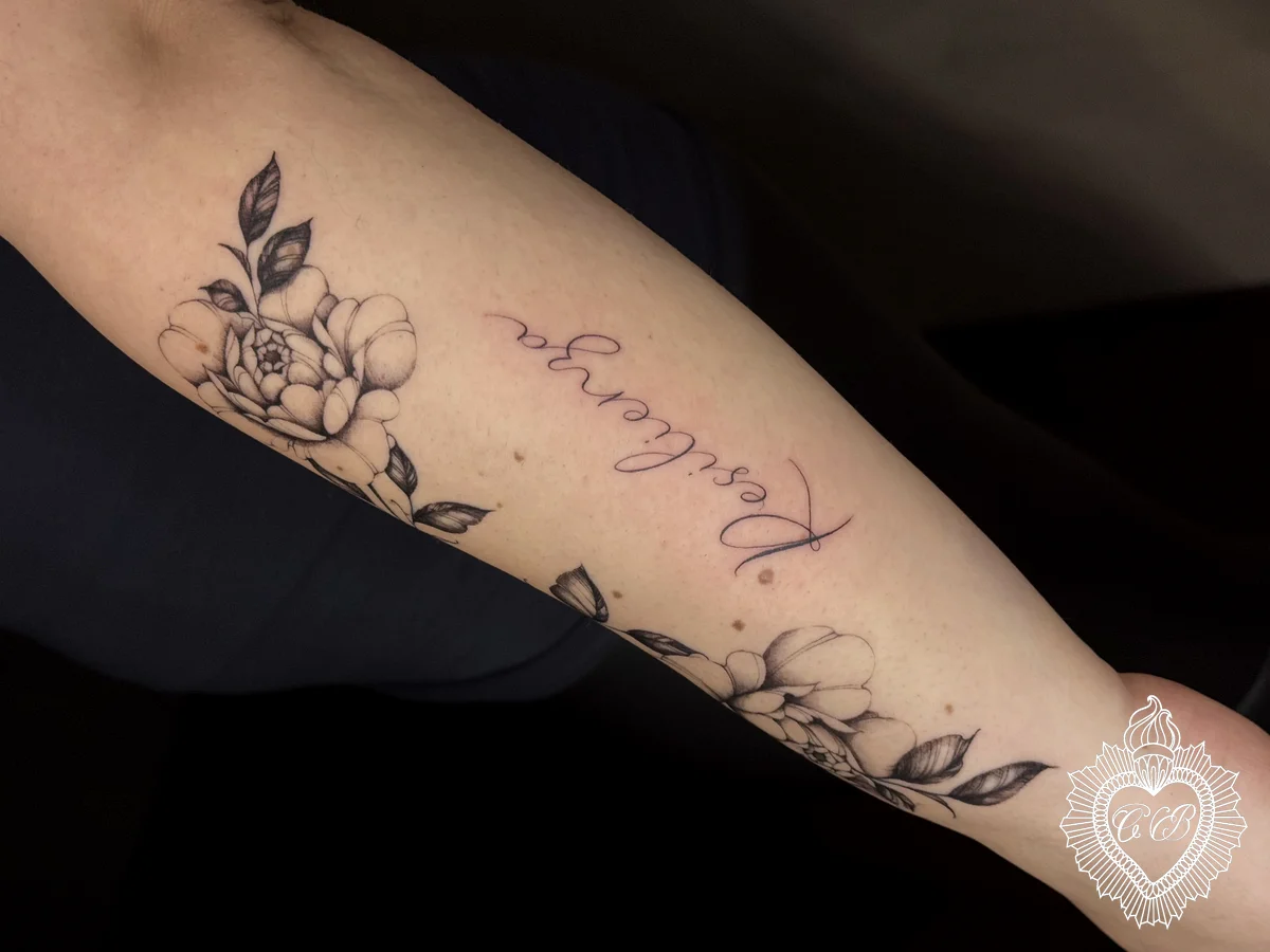 Tatuaggio Fine Line 65 di Chantal Bortolussi