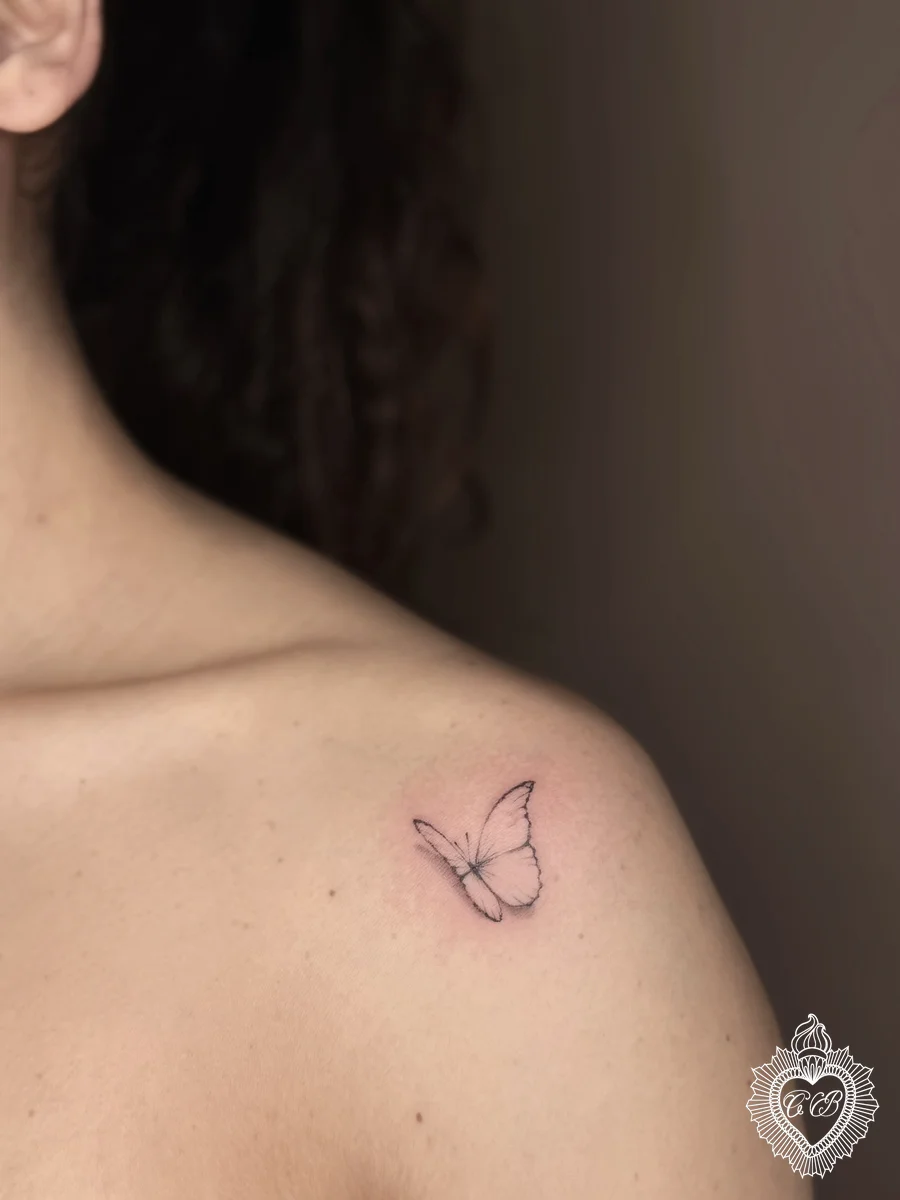 Tatuaggio Fine Line 74 di Chantal Bortolussi
